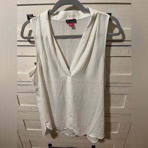 Vince CAMUTO Tank Style white v-neck hi-low top